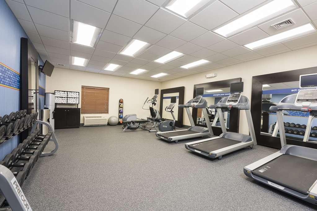 Hampton Inn & Suites Hartford-Манчестър Съоръжения снимка