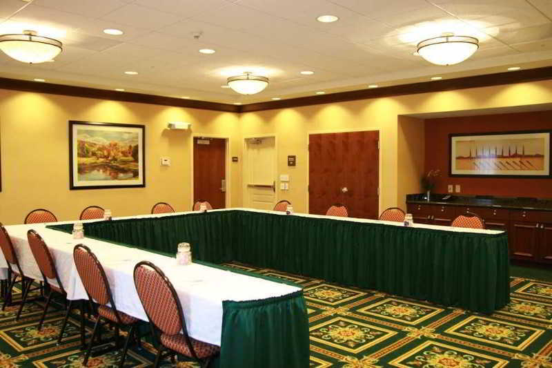 Hampton Inn & Suites Hartford-Манчестър Съоръжения снимка